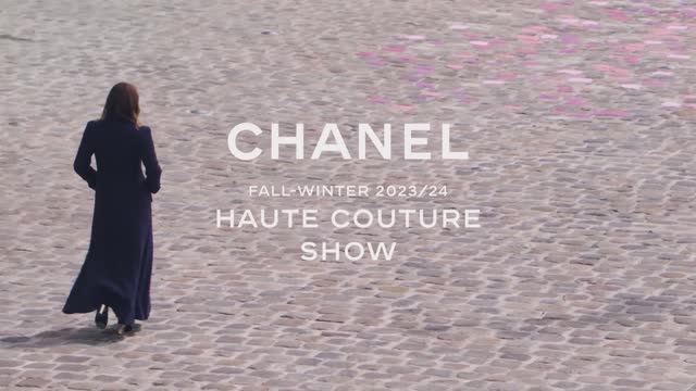 Показ женской коллекции Chanel осень-зима 2023-2024 смотреть онлайн