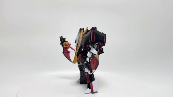 Распакова Metal Cardbot W. Метал Кардбот Вайлд. Таки, Бладвинг и Саваннард