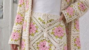 Часть 2. Вяжем квадрат с цветочком в серединке