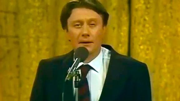 Выступление на сцене! #Юмор смотреть онлайн