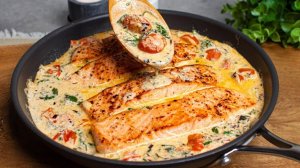 Рыба в сливочном соусе, она такая нежная и такая вкусная. Немедленно готовить