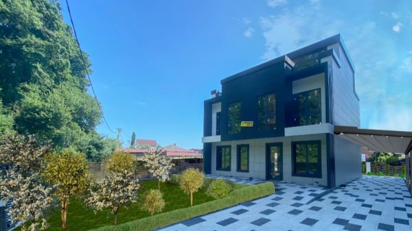 Классный, новый недооцененый дом в стиле хай-тек