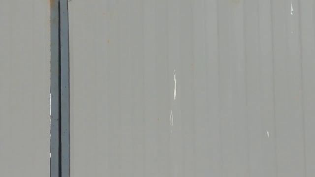 Подача тюбингов и выгрузка грунта на площадке Университет Дружбы Народов Троицкой линии смотреть онлайн