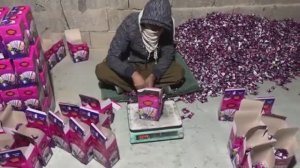 Как делают жевачку на индийском заводе. Процесс производства жевательной резинки.