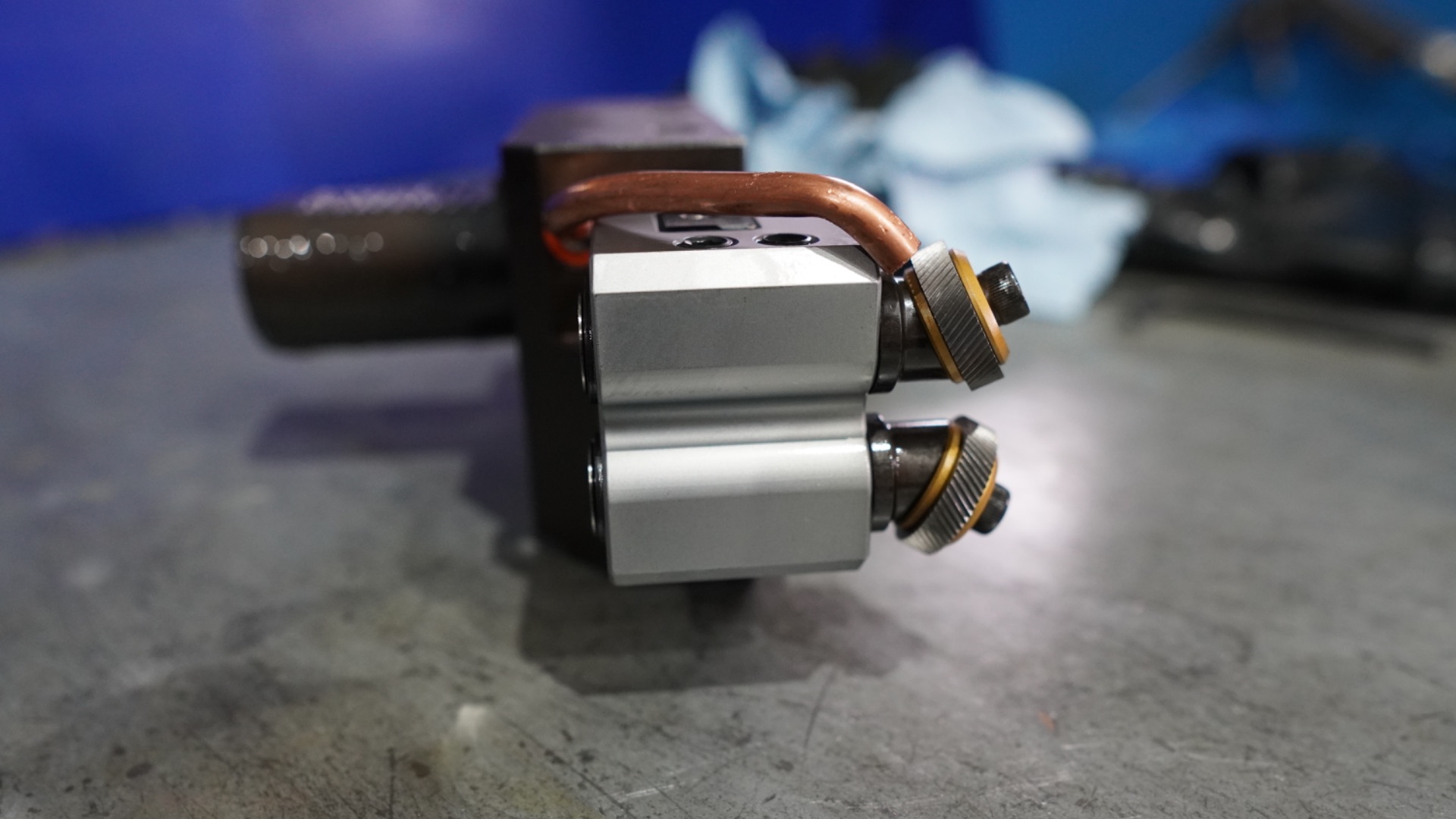 Двойная роликовая накатка на ЧПУ. смотреть онлайн