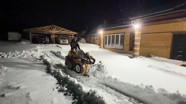 Этого не может быть! Попали в снежную бурю. Спасаемся из под завалов.