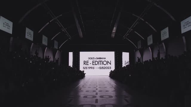 Показ мужской коллекции Dolce & Gabbana весна-лето 2023 смотреть онлайн