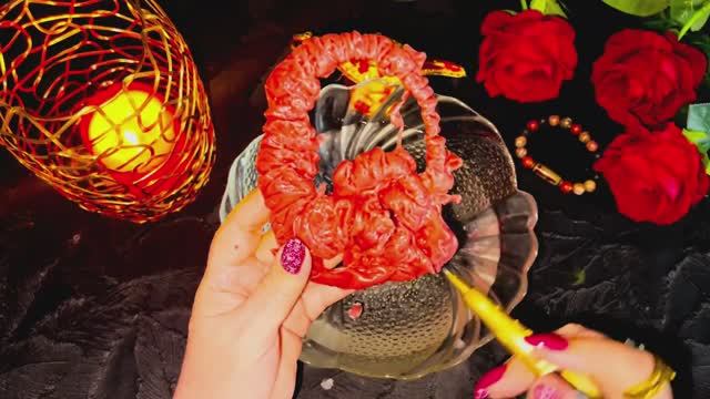 КОРИДОР ЗАТМЕНИЙ❗СЛИВ ВОСКОМ ЗАМКОВ🌙 КАКИЕ ПЕРЕМЕНЫ СПЕШАТ ! НОВОЛУНИЕ🌙КРАСНАЯ ОГНЕННАЯ ЛОШАДЬ смотреть онлайн