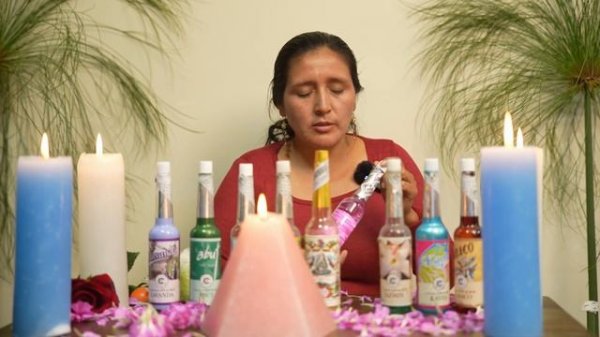 ASMR para dormir 😴 Para qué sirve cada colonia | Sonidos relajantes y susurros de Doña Esperanza