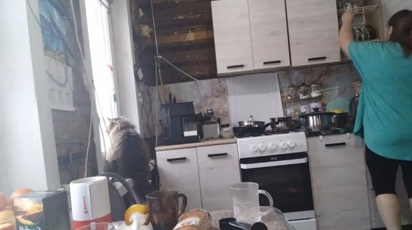 ПРОСТАЯ ЖИЗНЬ 45 //С УТРА ПРОБУЮ КОФЕ И КРОШИМ САЛАТЫ