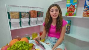 Nastya and Evelyne play hide and seek