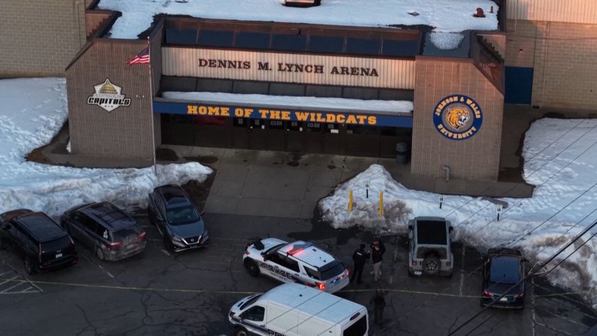 В США во время хоккейного матча произошла стрельба — погибли два человека смотреть онлайн