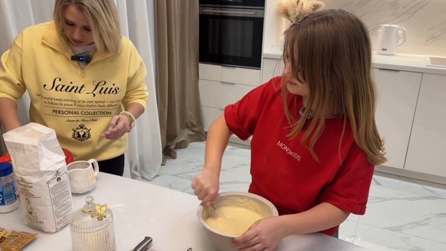 ГОТОВИМ вкусные ВАФЛИ!!! 🧇 Из фильма ОЧЕНЬ СТРАННЫЕ ДЕЛА!!! смотреть онлайн