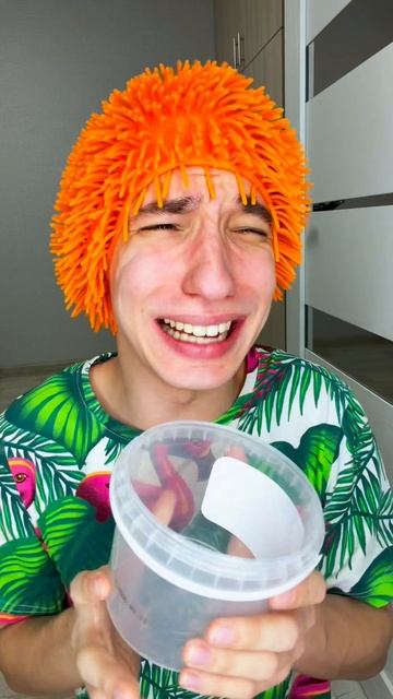 Китайка и Ведро Сахарной Ваты😂😆 смотреть онлайн