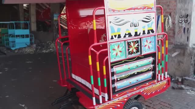 Процесс изготовления 4-местной рикши с усиленной стальной рамой и мощной подвеской. смотреть онлайн