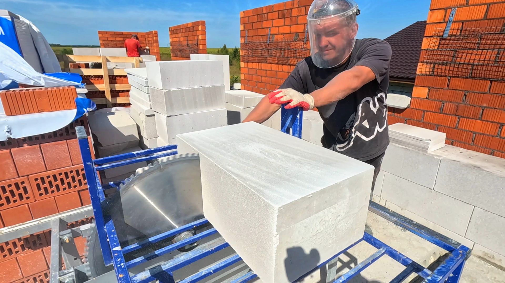 Второй этаж: легко только на картинке. Продолжение стройки. смотреть онлайн