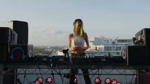 Miss Monique - Techno Progressive House Live