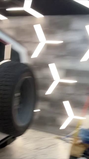 Пополнение в семье и в автопарке Казбековича - жизнь https://t.me/vk_logistik смотреть онлайн