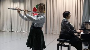 Кузина Полина. Ю.Должиков "Песенка", П.И.Чайковский " Зелёное мое ты виноградье"