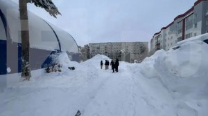 Директору катка предъявили обвинения в халатности после гибели ребенка под снежным завалом