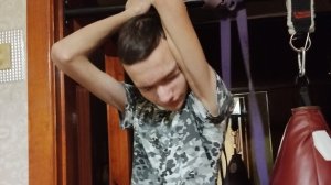 тролю брата