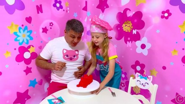 Nastya teaches dad how to be creative