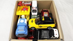 Мультики для детей. Новые яркие Машинки в коробке, новая весенняя гоночная трасса. Мультики малышам