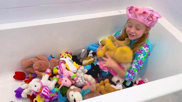 Funny hotel toy story with Daddy смотреть онлайн