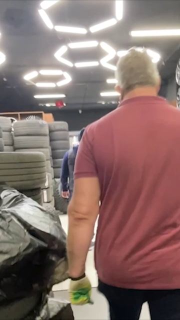 Пополнение в семье и в автопарке Казбековича - жизнь https://t.me/vk_logistik смотреть онлайн