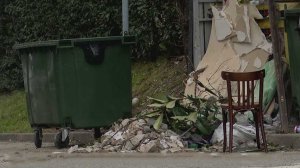 В Сочи "черного мусорщика" поймали после жалобы жителей с видео