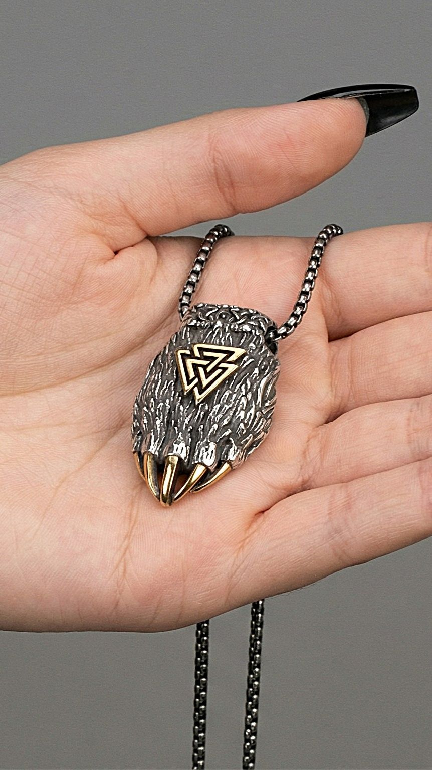 Стальной кулон на цепочке "Медвежья лапа Трискель" от StarfallShop #Shorts