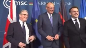 🧠 Стармер и Мерц показательно проигнорировали Макрона на конференции по безопасности в Мюнхене