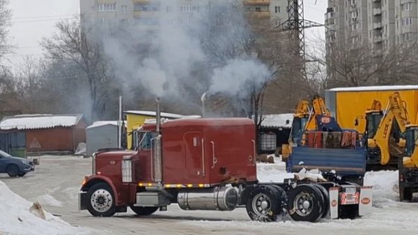 Peterbilt 359. Выезд из сугробов )