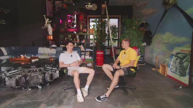 Один день работы программиста разработчика команды Небо. смотреть онлайн