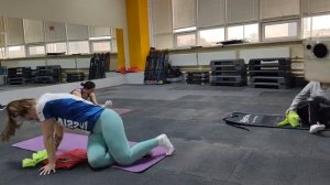 STRETCHING_здоровая_спина_и_тазобедренный_тренируйся_дома