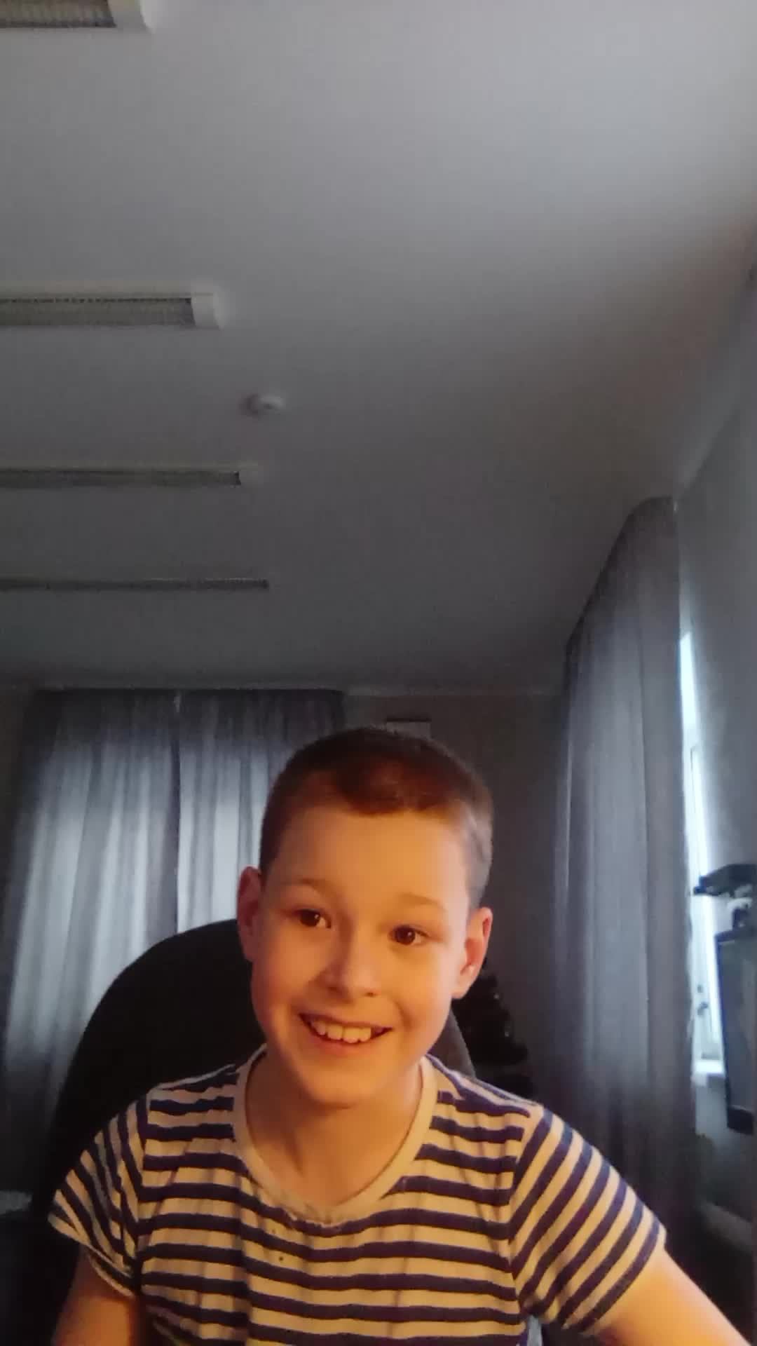 легендарнфй стрим смотреть онлайн