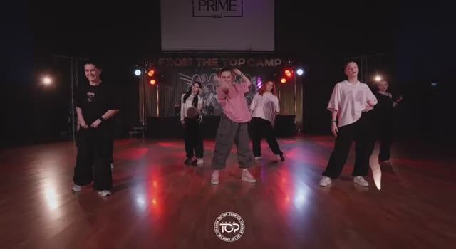 Современные танцы 🔥 #MetroDANCE #танцы #танцыдлявзрослых #танцыдлядетей #Смоленск #студиятанцев