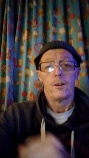 VID_20260218_062857.mp4 бородатый хряк обосрался