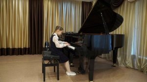 Шкрабова Таисия