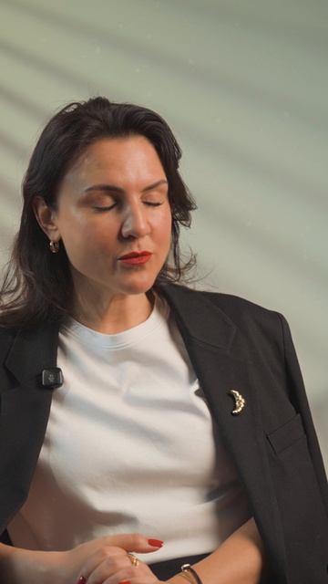 Олеся — девушка-таксист с драйвом, улыбкой 24/7) смотреть онлайн