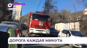 Во Владивостоке запаркованность дворов создает серьёзные проблемы для спецтехники