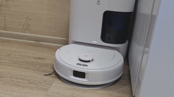 Распаковка Ecovacs Deebot N20e Plus, со станцией, белый (YDLX11-3)