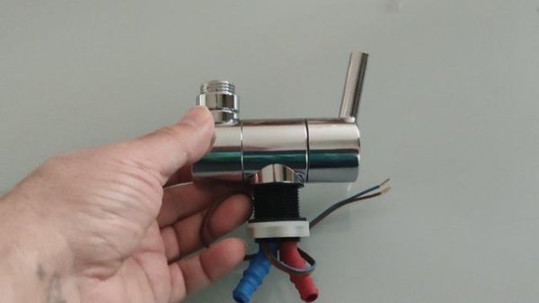 Автодом смеситель душ 12В Reich Германия. Водоснабжение кемперов, караванов, яхт www.autodom-shop.ru