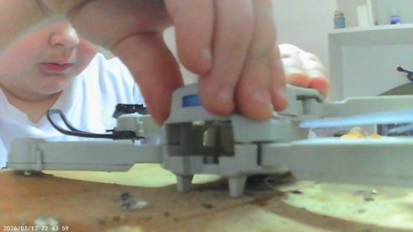 ремонт квадрокоптера