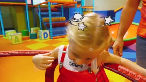 Настя и папа в парке аттракционов ⧸ Nastya and papa pretend play at the