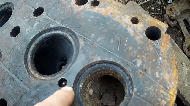 МАЗ,КАМАЗ. ЯМЗ газы идут в расширительный бачок. Одна из причин. смотреть онлайн