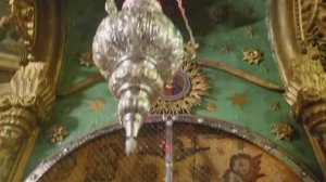 Ваши письма я приложила к чудотворным иконам