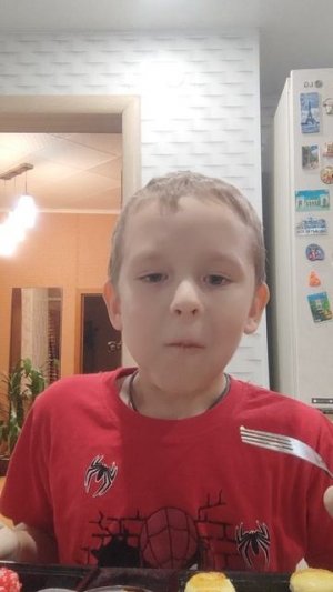 Какой ролл вкуснее.