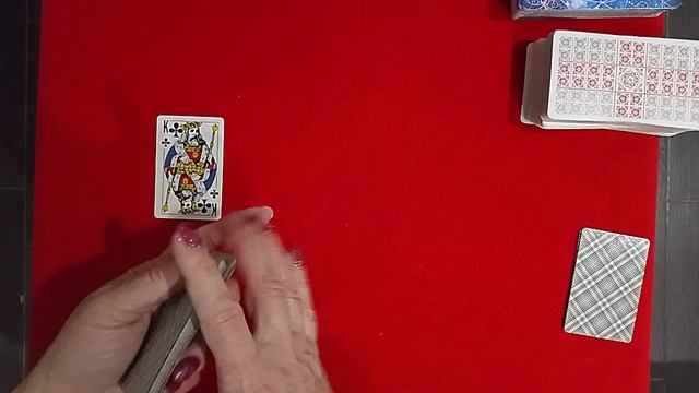 Гадаем на Короля♣ - на бывшего, как он там, что думает, что чувствует смотреть онлайн