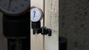 Держатель можно найти на авито. Ссылка в закрепленном комментарии. На заднем фоне идет КССирование.